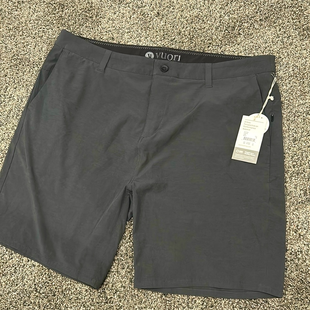 Vuori Mens Shorts